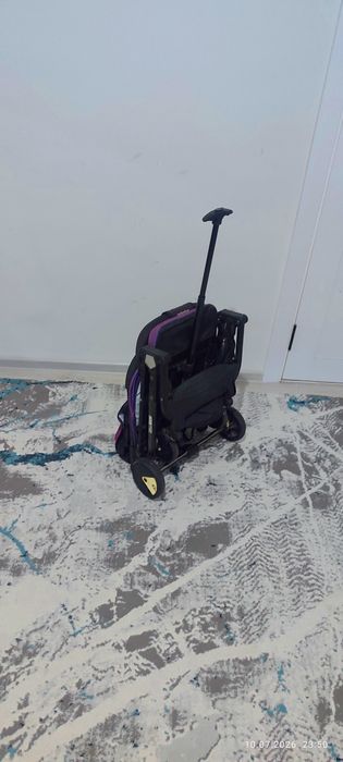 Коляска чемодан лёгкая