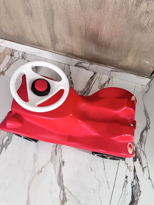 Masinuta Big  pentru copiii maxim 2 ani jumate