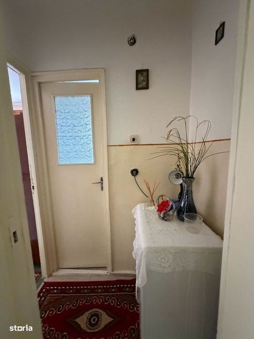 Apartament 2 camere cu balcon zona Vasile Aaron
