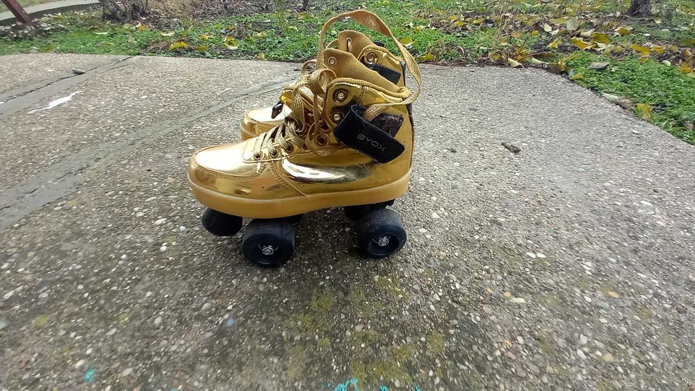 Детски оргинални ролери.