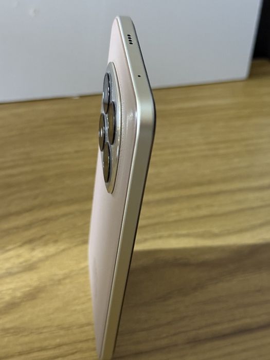 Redmi note 15 pro plus 5G sotiladi. Yengi hali 100% Mocha Brown rang.