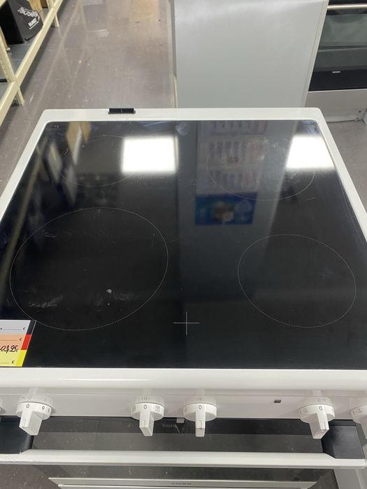 Свободностояща печка VOSS Electrolux