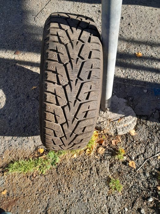 Продам зимние шипованые колеса