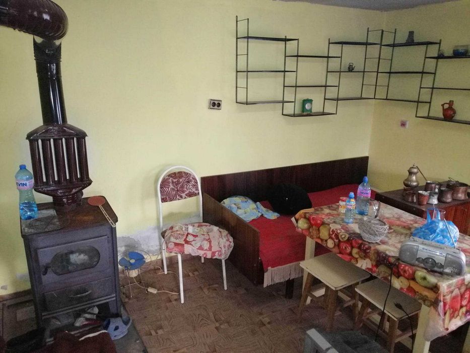 Продава се Къща в Търговище, Бряг - 40 кв.м за 447 €/кв.м - Снимка #2