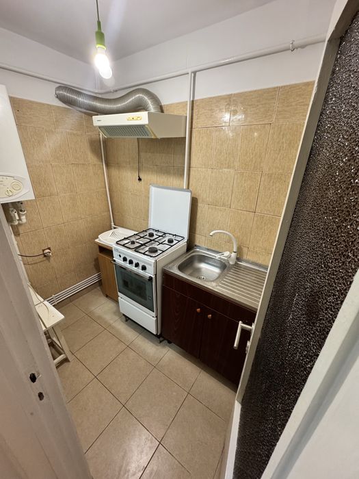 Garsoniera Pietatii, sala Polivalenta, Hipodrom