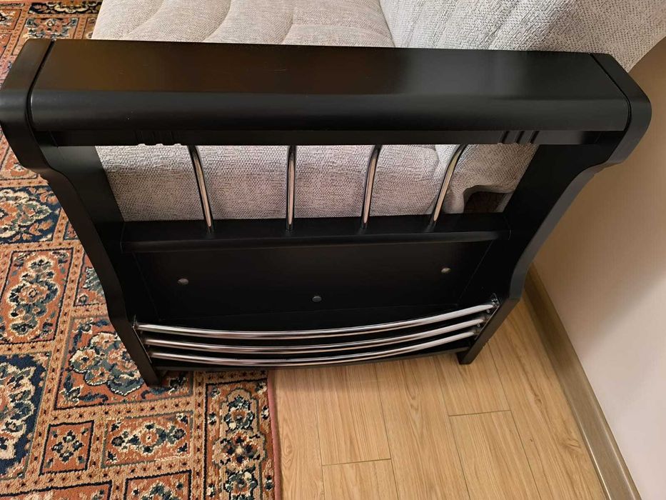 Biblioteca mobila, fotoliu, canapea