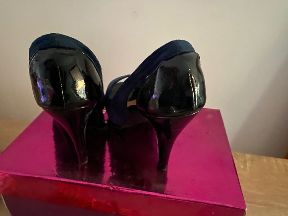 Pantofi cu toc și platforma, material piele