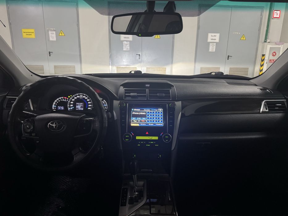 Продам автомобиль Toyota Camry 50