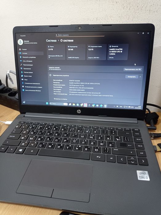 Hp i3-10 256 m2 ssd 1T hhd sotiladi