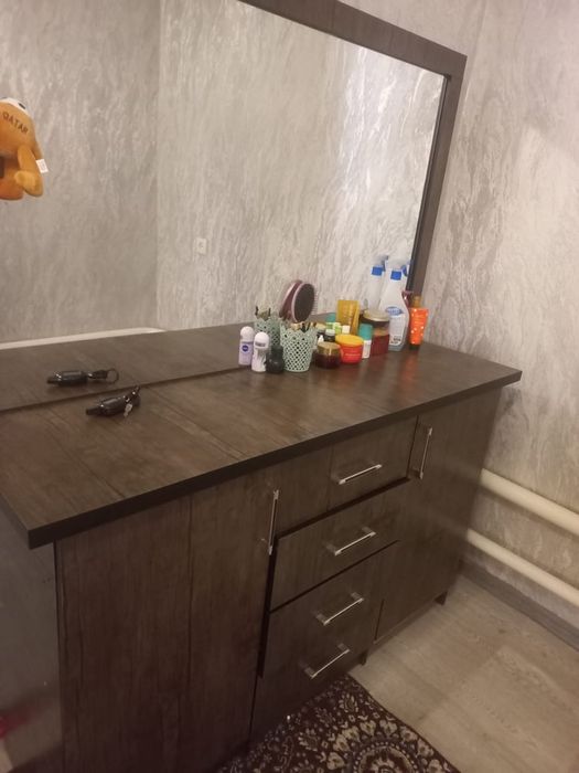 Продается комплект мебель для спальни