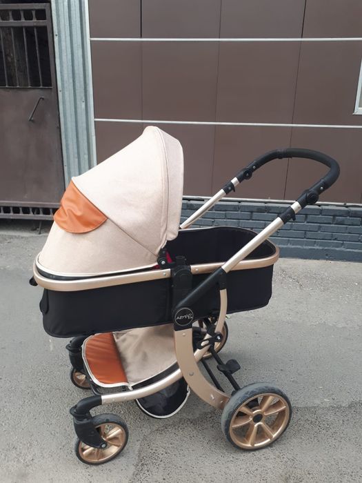 Коляска состояние хорошо