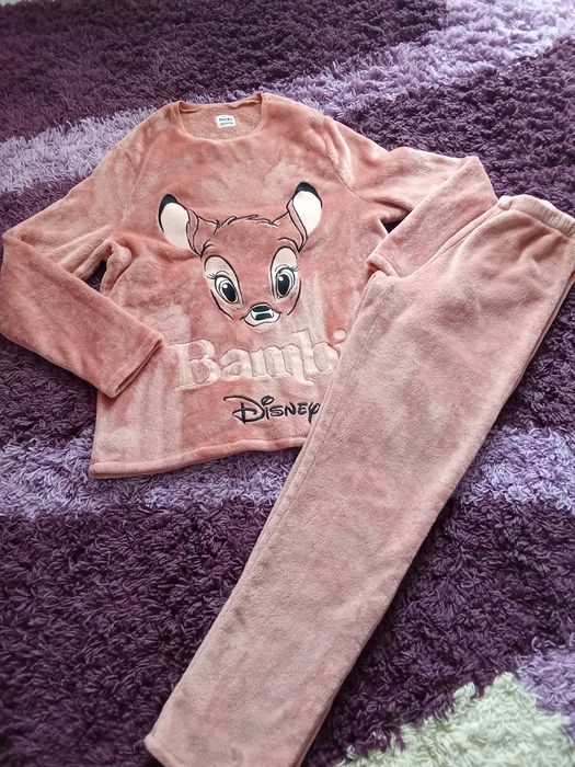 Trening dama pufos Disney.