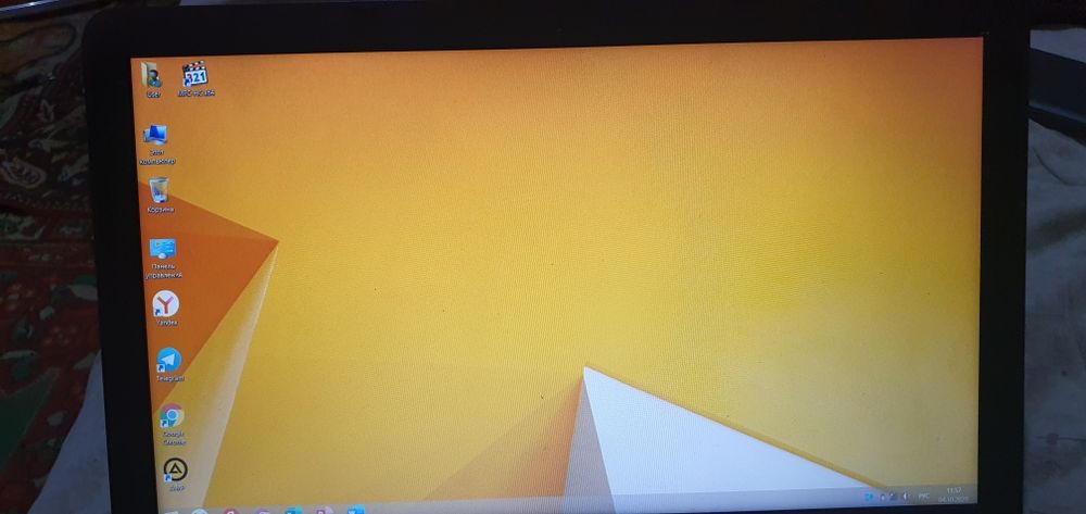 Продам ноутбук Asus VivoBook