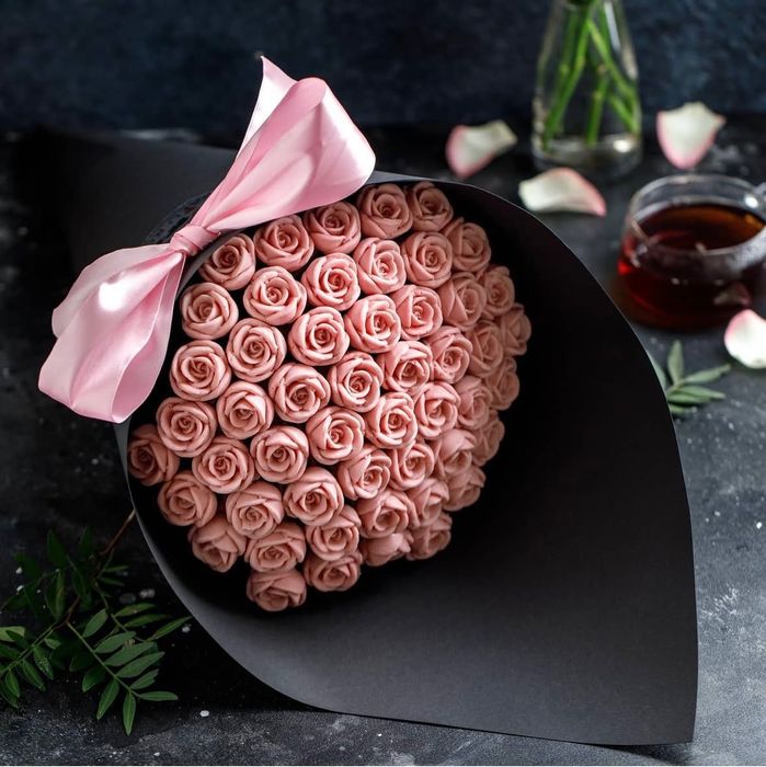 Цветы из шоколада