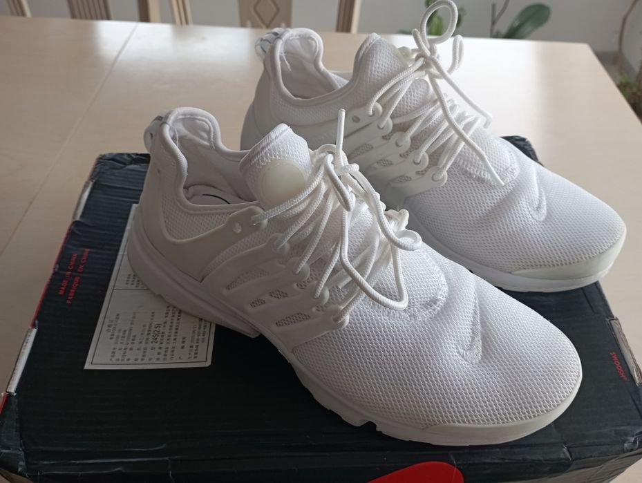 Tomi Hilfiger ,44,естествена кожа