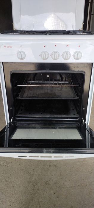 Продам газовую плиту