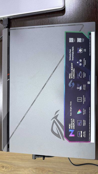 ASUS ROG G18 i7-13650HX/16GB DDR5/1TB SSD/RTX 4060 8GB/18” 240Hz