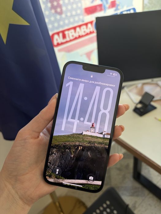 Продам Айфон 13 256GB
