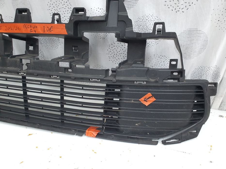 Предна решетка броня Citroen Picasso 2016/20г