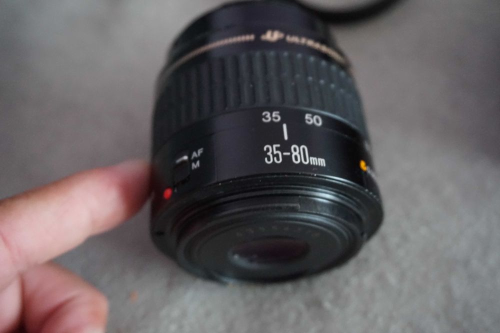 CANON eos 500  , in stare foarte buna