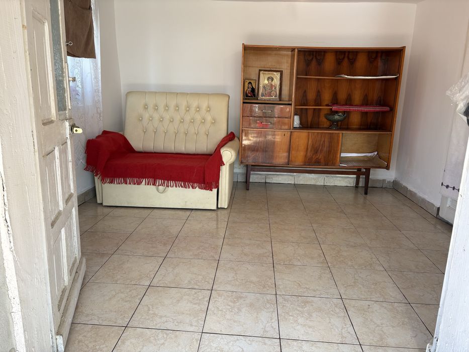 Casa și teren aferent, 24ari