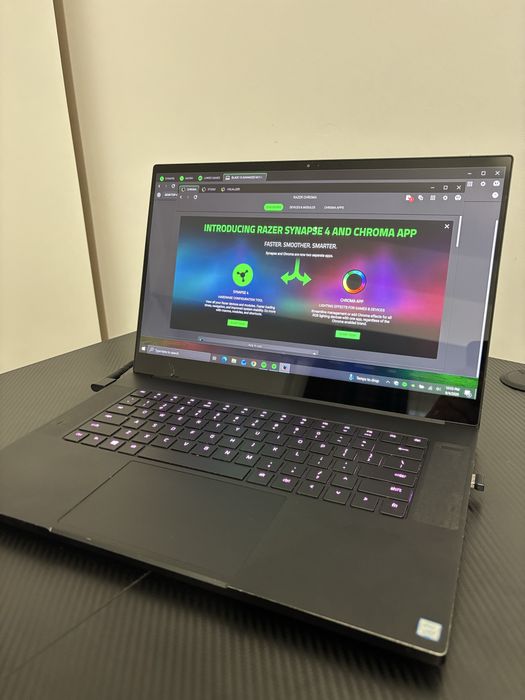 Laptop Razer 4K, i7 Gen8, RTX 2070 Max