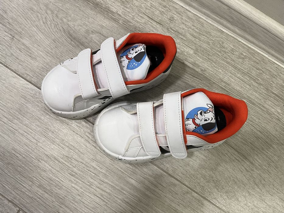 Маратонки adidas