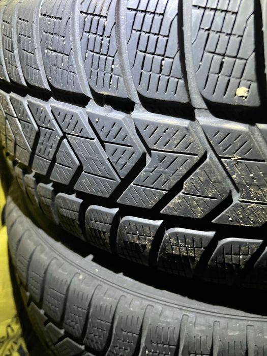 Pirelli 235/60/R18 107 Iarna ,dot 2022 (3bucati)