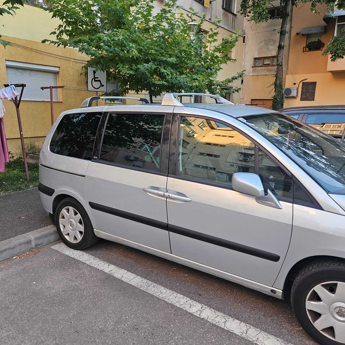 Peugeot 807,7 locuri ,2.0 HDI