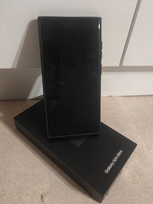 Samsung S24 Ultra 12/256gb