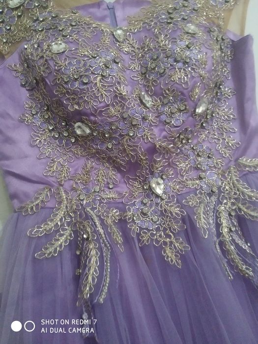 Ayollar uchun kelinlik liboslari festivali  top dizayn