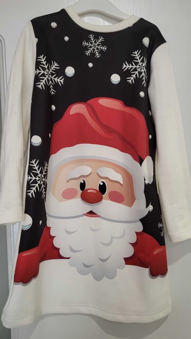 Продавам детски коледни роклички р.122