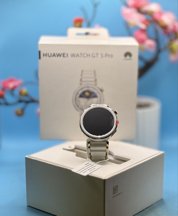 НОВ!!! Смарт часовник Huawei Watch GT 5 Pro, 42mm, White Ceramic