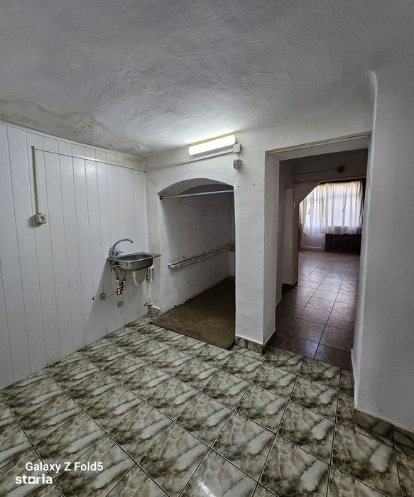 Spatiu comercial de inchiriat zona Decebal Oradea