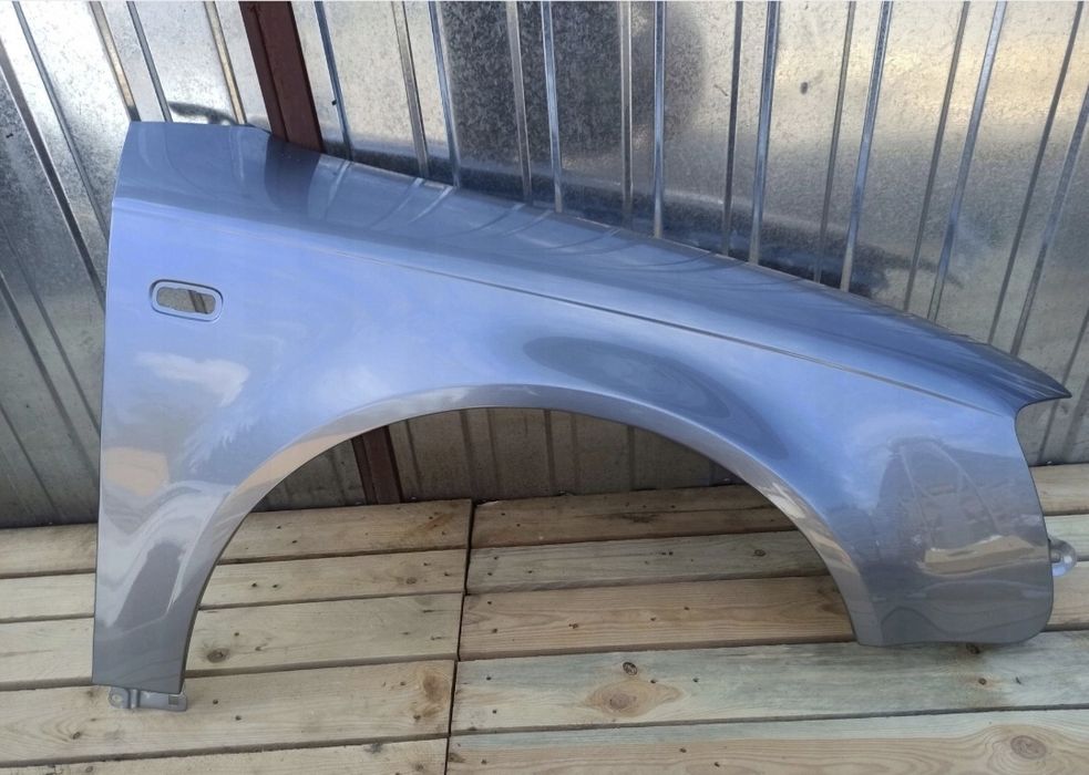 Aripa dreapta fata NOUA vopsita gri LY7G Audi A4 B7 2004 - 2008