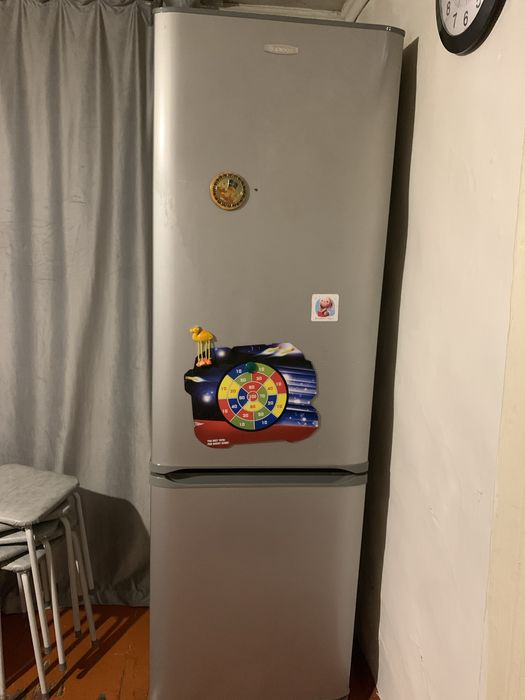 Продам холодильник