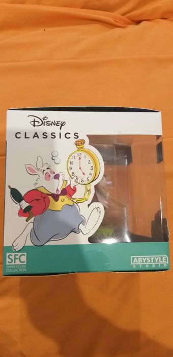 Алиса в станата на чудесата Белият заек Дисни колекционерска  фигурка