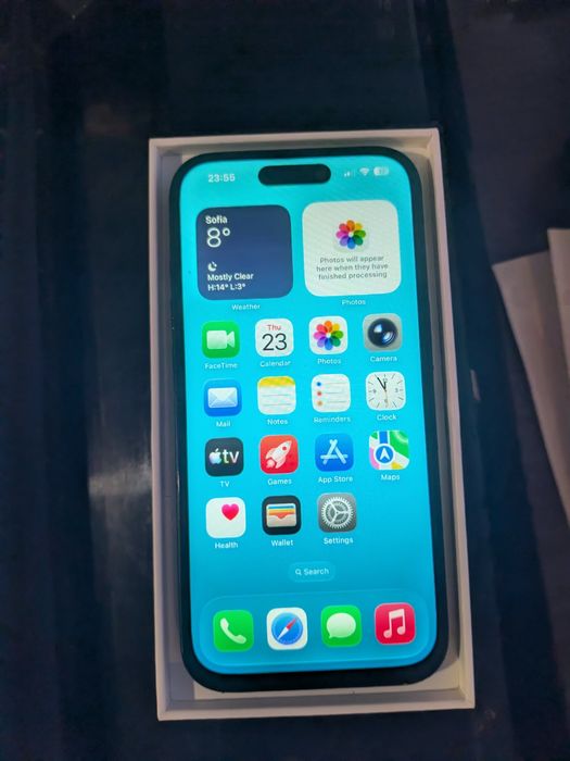 Iphone 15 Перфектен