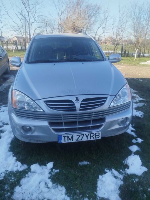Vând ssangyong kyron