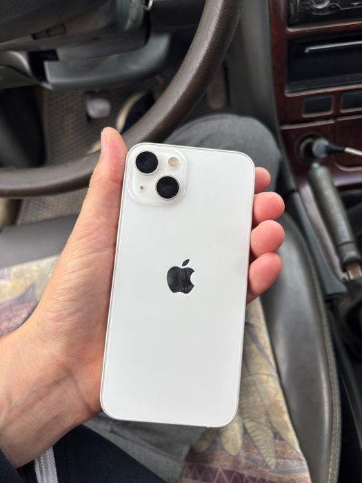 iPhone 13 128gb  белый
