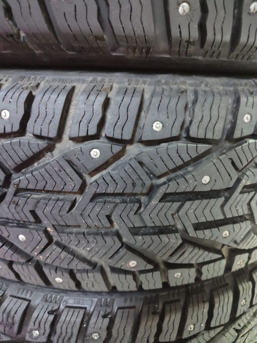 Продам шины в отличном состоянии