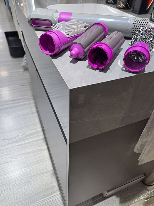 |Продается фен Dyson| |Dyson Fen Sotiladi|