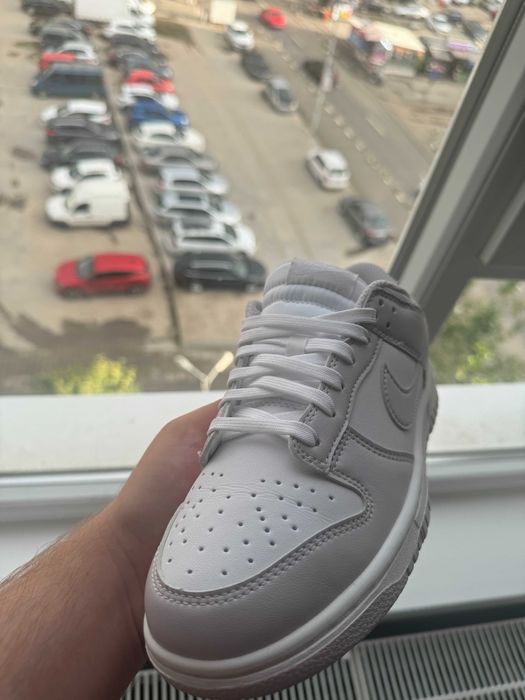 Nike Dunk Low Velvet Pink