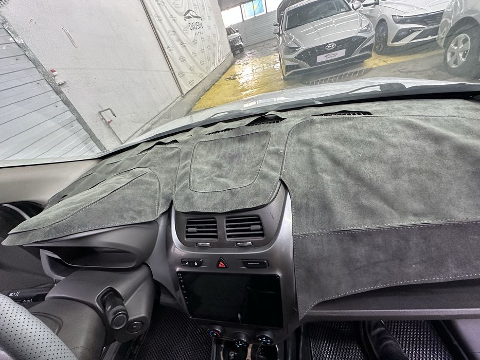 Накидка на панель Cobalt