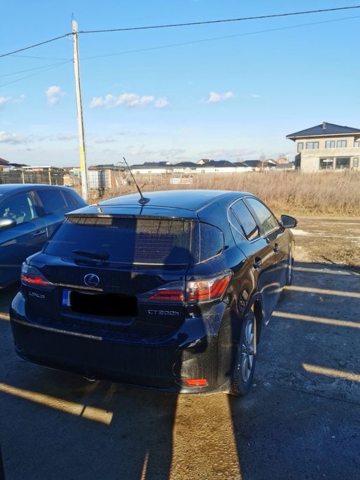 Lexus CT200h hybrid