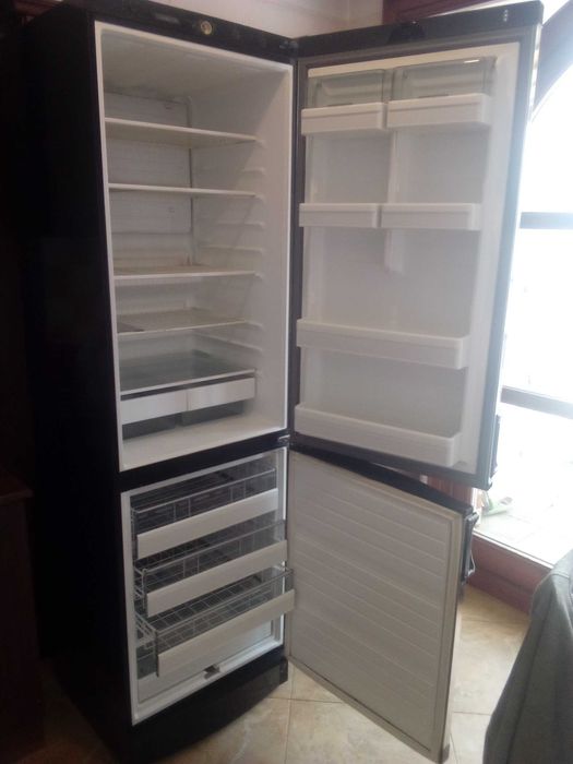 Хладилник с фризер два компресора