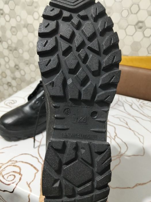 Продам берцы зимние
