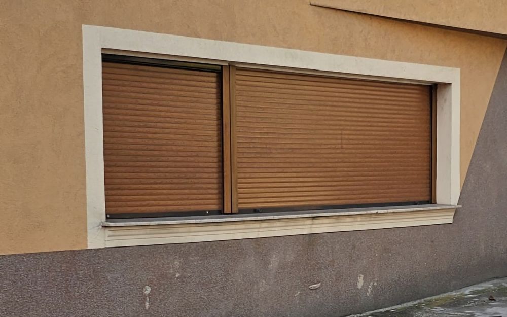 Geamuri termopan cu rolete