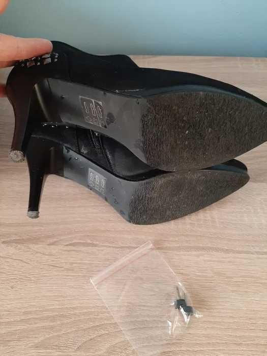 Италиански боти Roberto Venuti  с шипове висок ток 39 номер