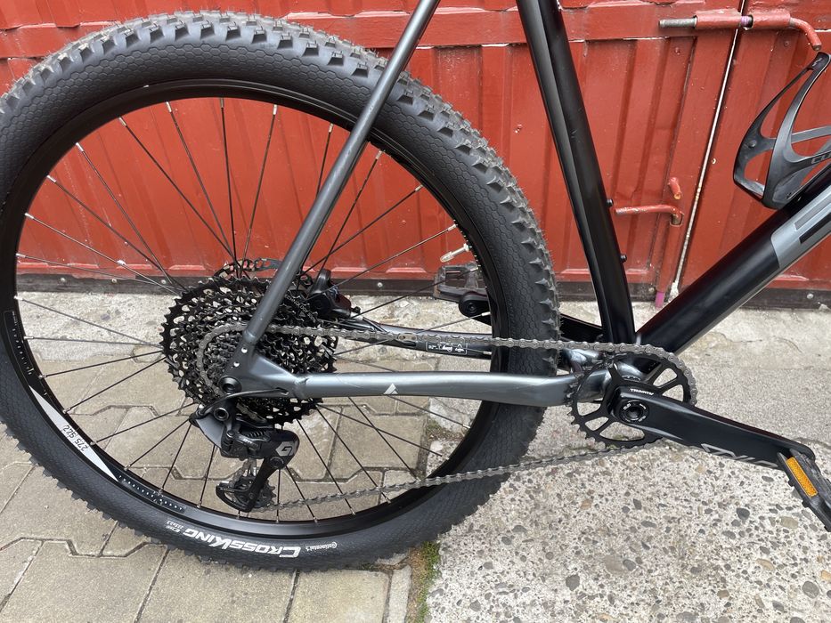 Bicicleta MTB  27,5-er 1x12 frane hidraulice Fox Air